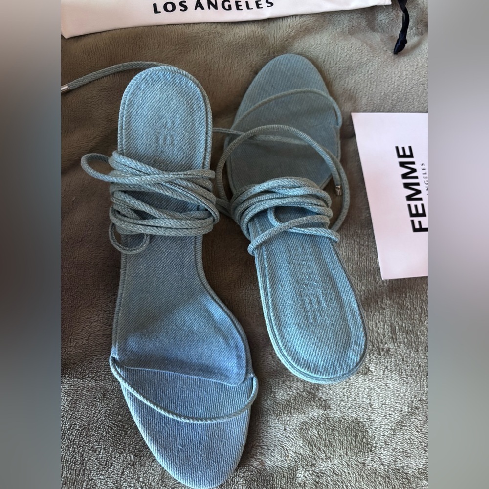 Revolve – Femme LA - Denim stiletto ankle wrap heels, size 9 - Picture 5 of 6